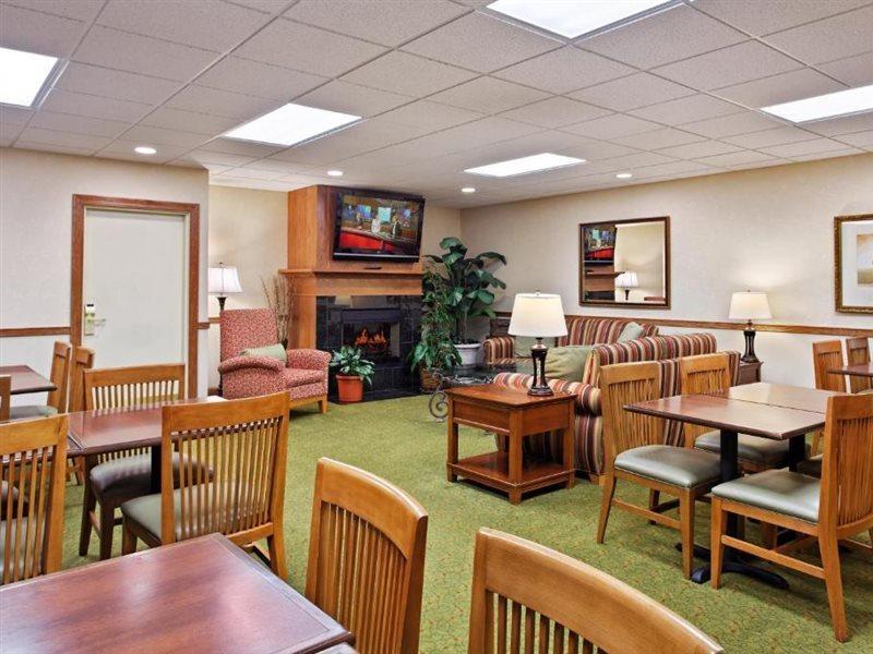 Hotel Country & By Radisson, North, Il