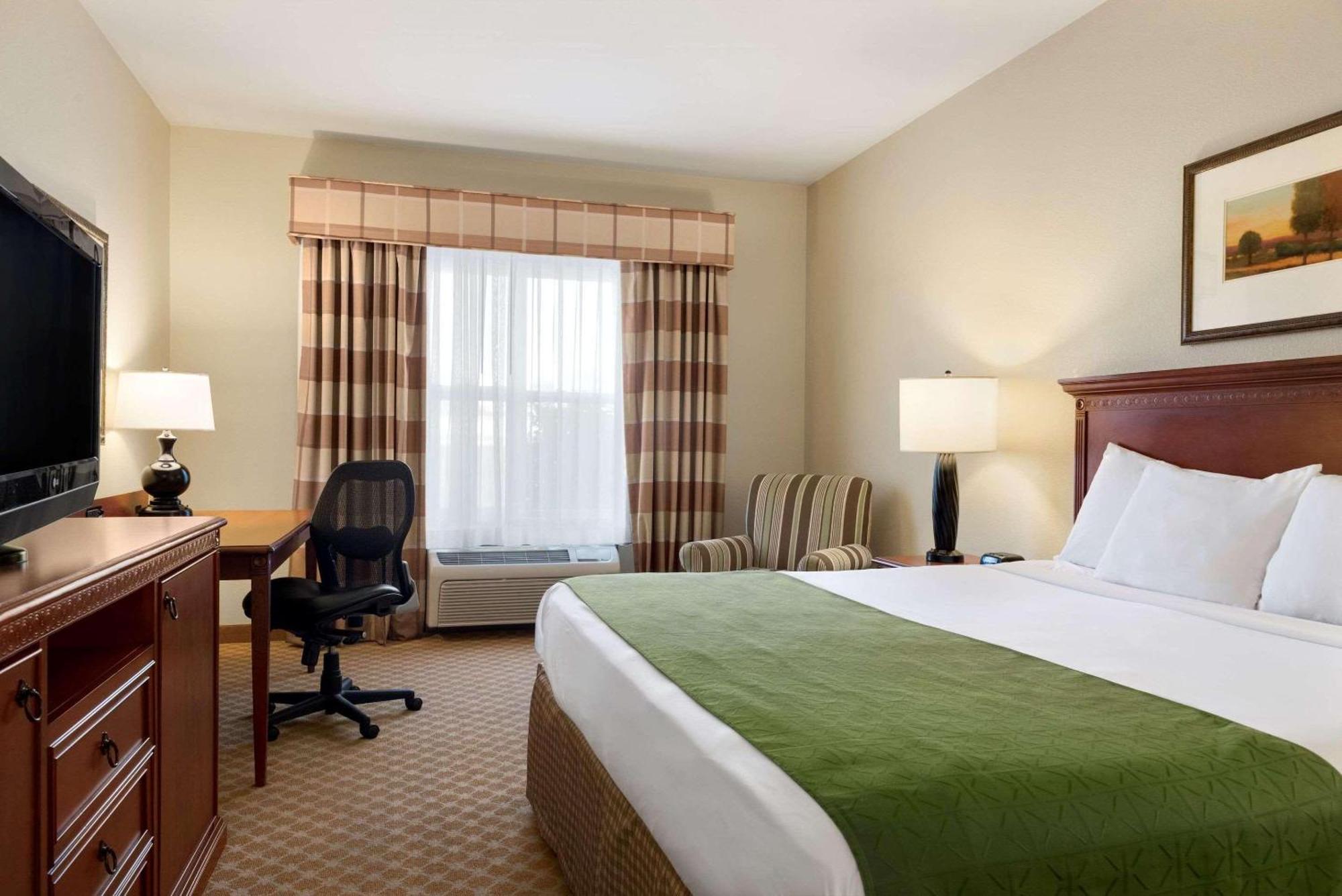 Hotel Country & By Radisson, North, Il Peoria