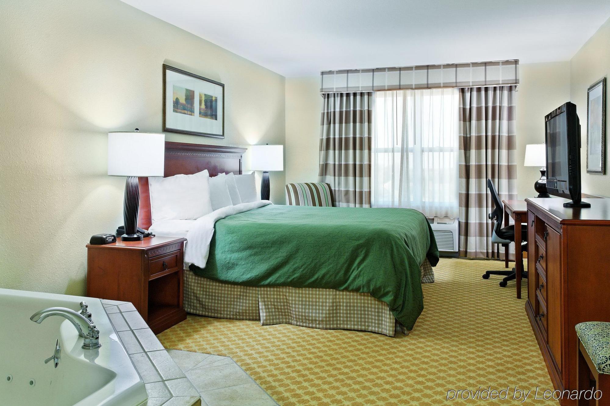 Country & By Radisson, North, Il 3* Peoria