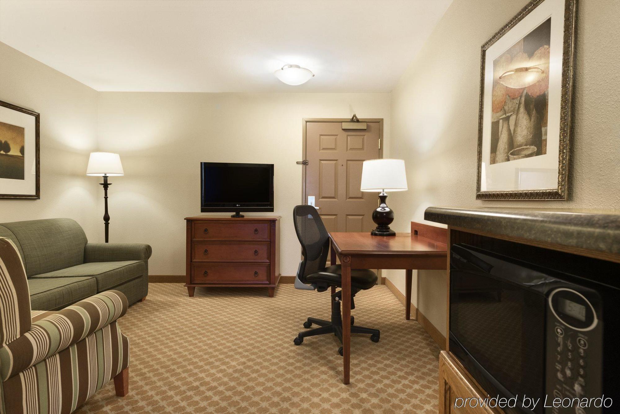 Country & By Radisson, North, Il 3* Peoria