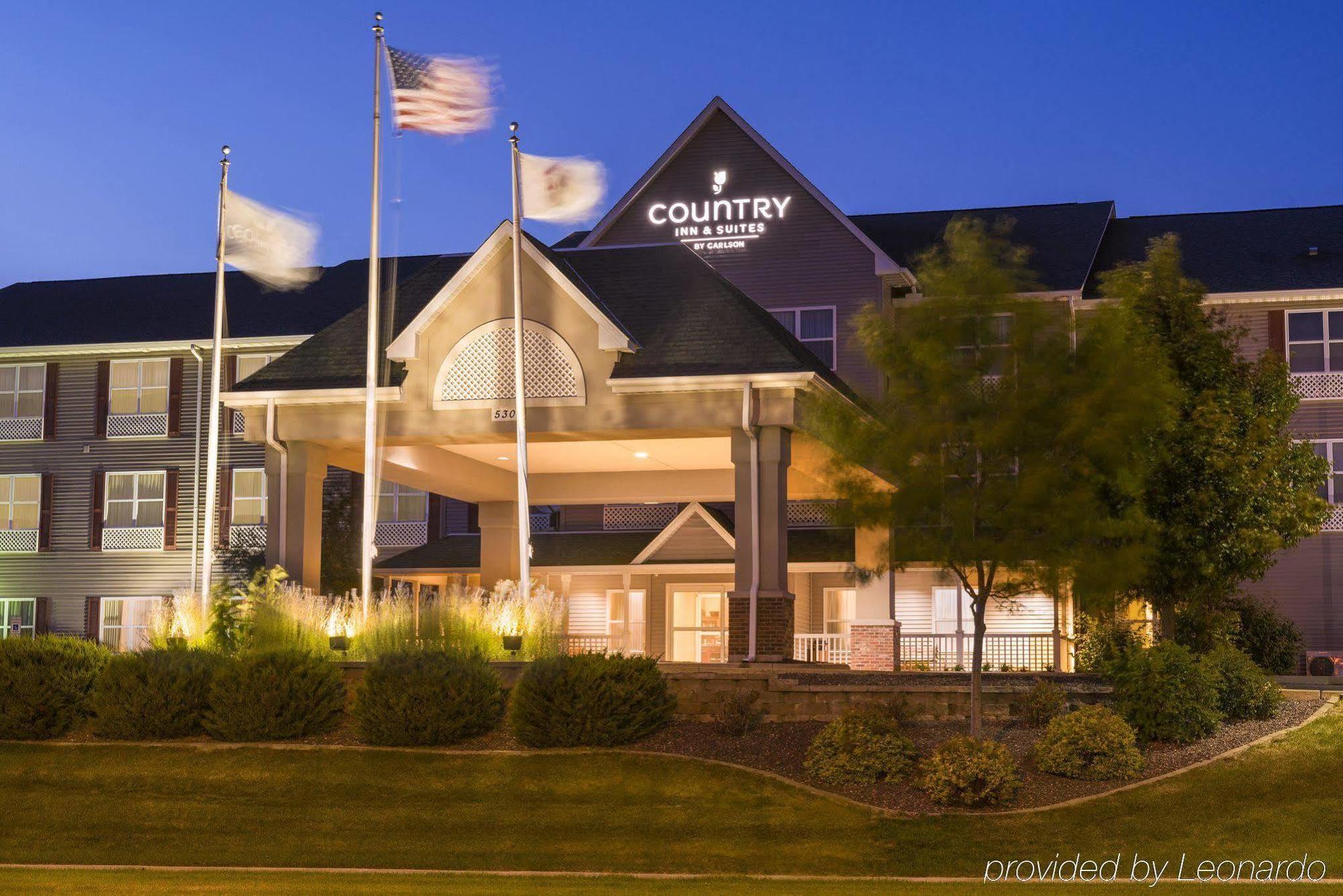 Country & By Radisson, North, Il Peoria